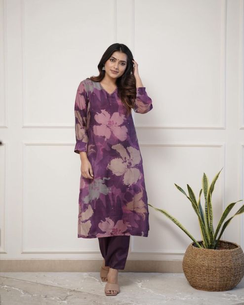 Purple Muslin Fabric Kurti With Pant